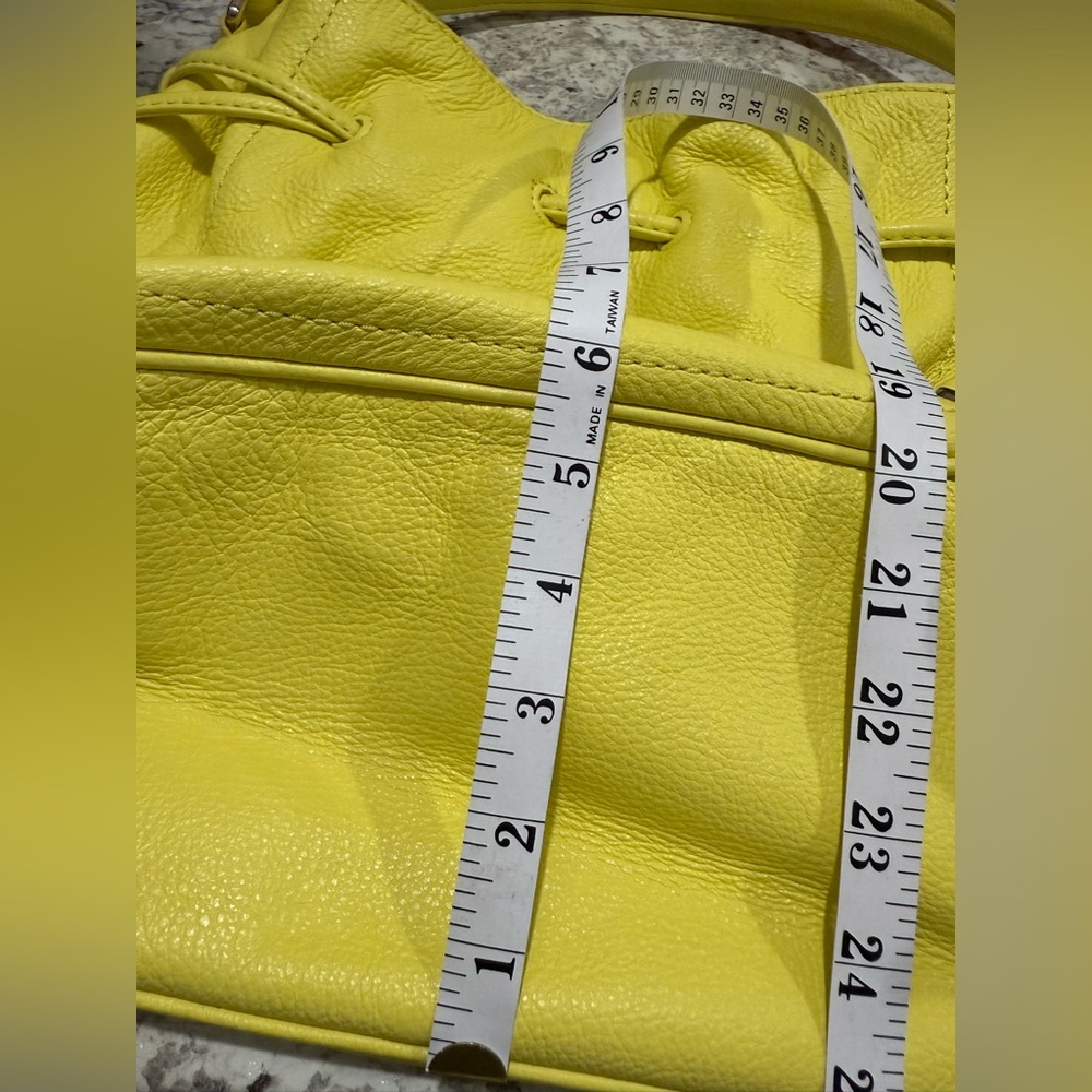 Cole Haan Yellow Leather Hobo Bucket Style Bag Great Condition - Picture 11 of 12